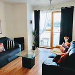 Waterfront Views 2 Beds 2 Baths Appartement