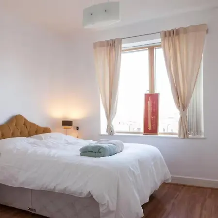 Super Grand Water Front View 2 Beds 2 Baths *