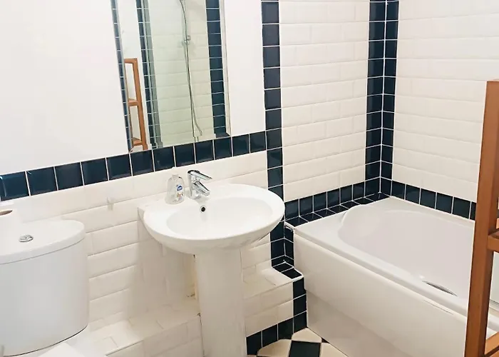 Super Grand Water Front View 2 Beds 2 Baths *