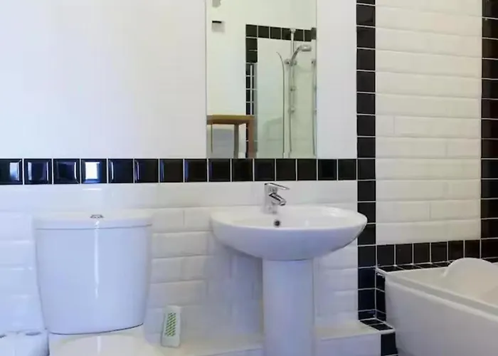 아파트 Super Grand Water Front View 2 Beds 2 Baths *