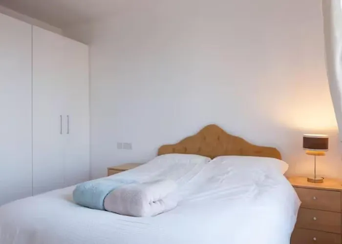 아파트 Super Grand Water Front View 2 Beds 2 Baths