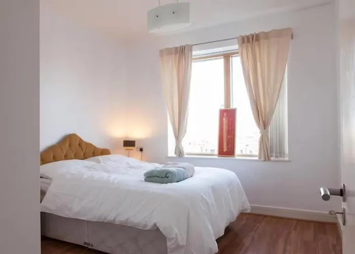 Super Grand Water Front View 2 Beds 2 Baths *