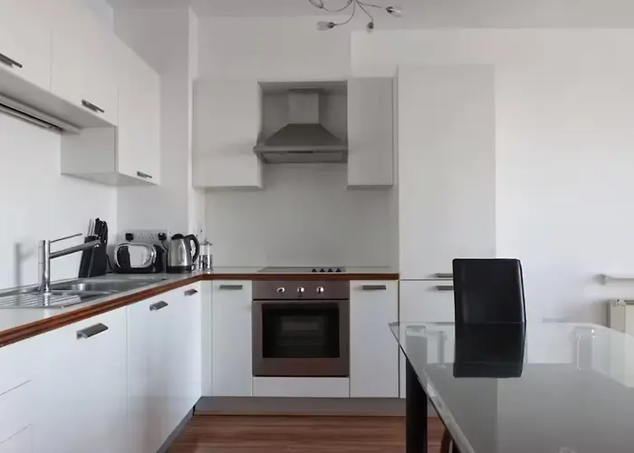Waterfront Views 2 Beds 2 Baths Daire *