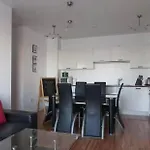 Waterfront Views 2 Beds 2 Baths Apartman