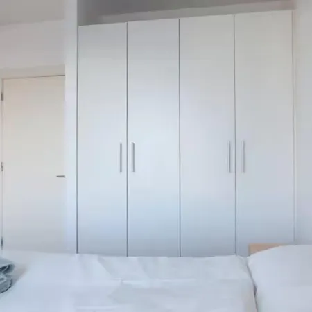 Super Grand Water Front View 2 Beds 2 Baths Δουβλίνο