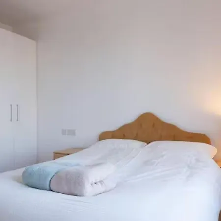 Lejlighed Waterfront Views 2 Beds 2 Baths