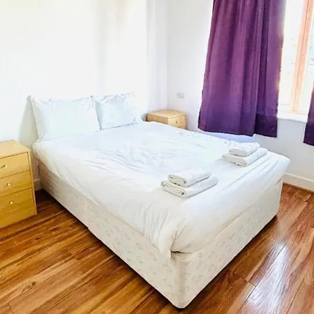 Apartman Super Grand Water Front View 2 Beds 2 Baths *